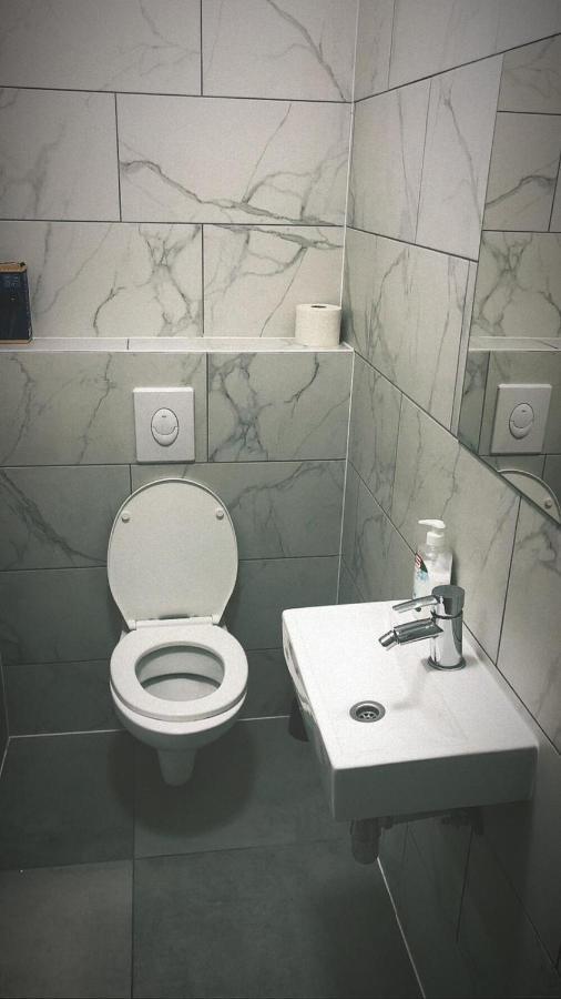 Private Room Near Vienna City Center 1 Viena Exterior foto